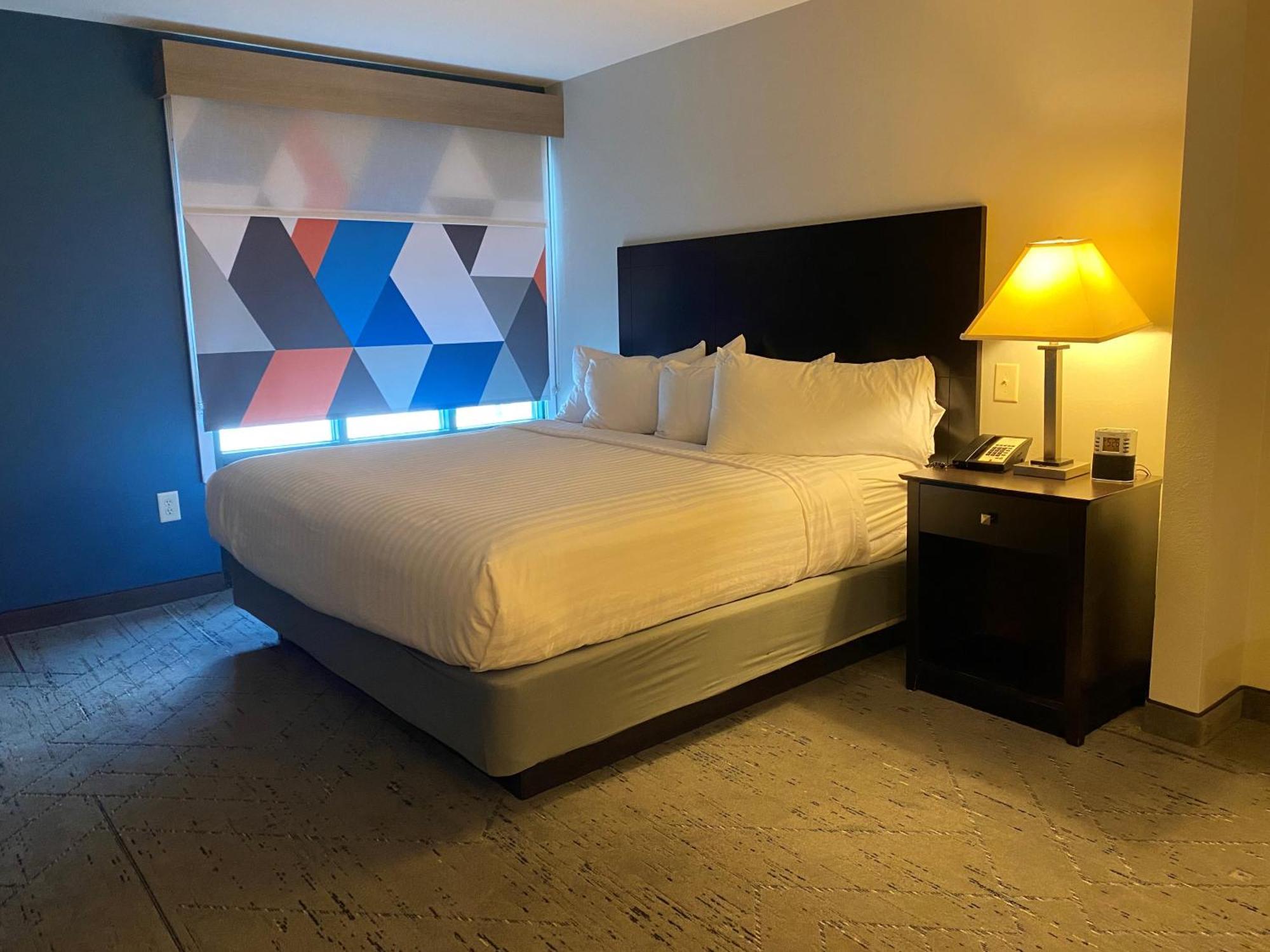 Wingate By Wyndham State Arena Raleigh/Cary Hotel Exteriör bild