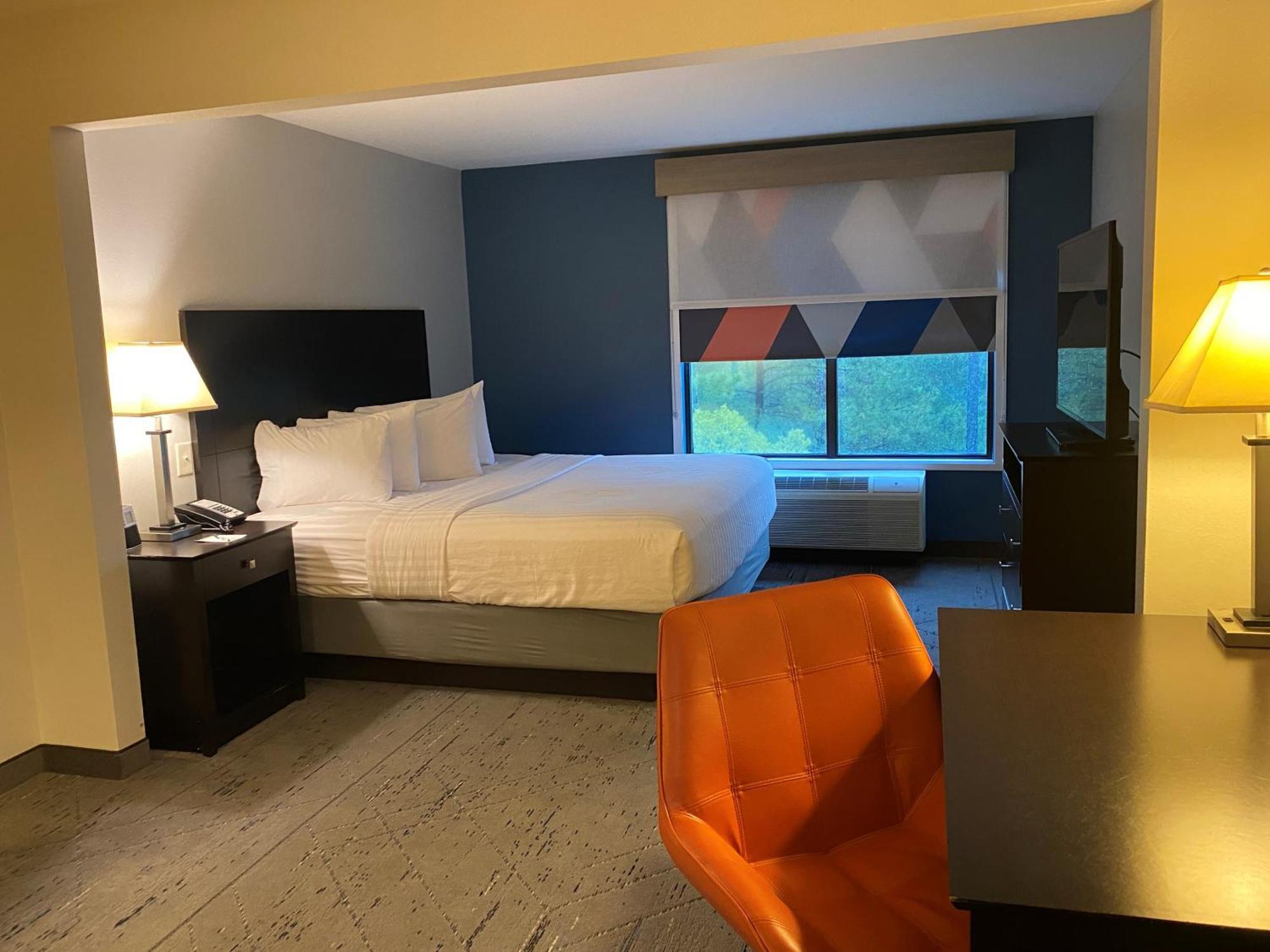 Wingate By Wyndham State Arena Raleigh/Cary Hotel Exteriör bild